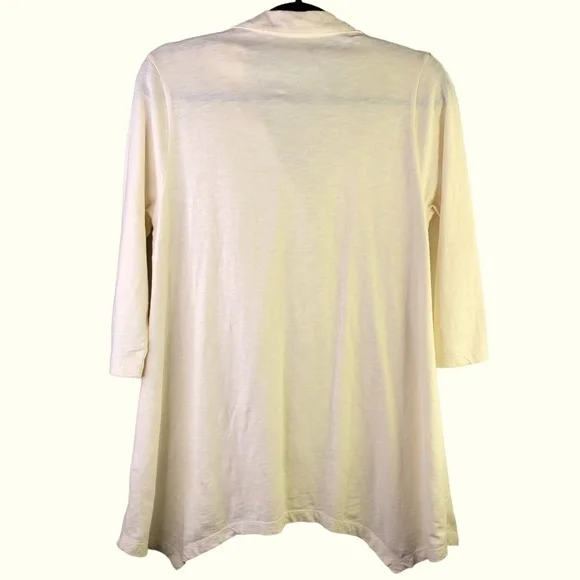 SOFT SURROUNDINGS Top with Vintage Charm Buttons Pale Yellow, Ecru, Cream Size S - Picture 3 of 7